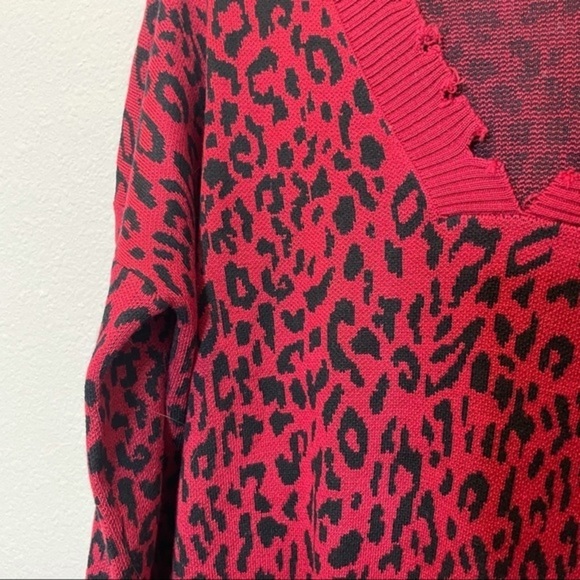 FATE Womens Distressed Leopard Sweater Red Black - Picture 4 of 7